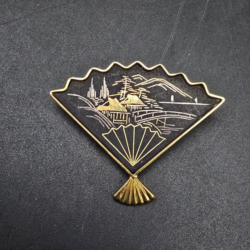 Vintage Amita Damascene Fan Brooch Black Gold Tone Asian Theme